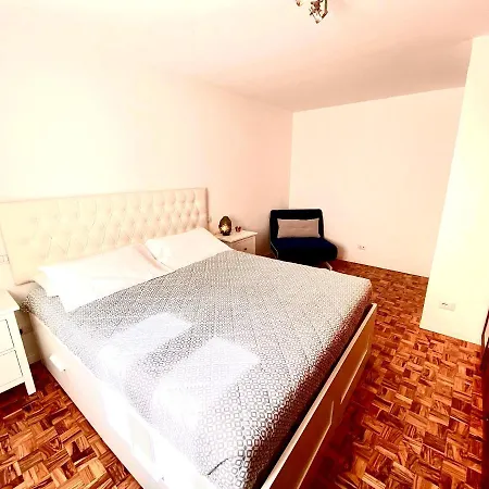Alice Apartman Bardolino